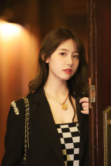 16岁女RAPPER台湾